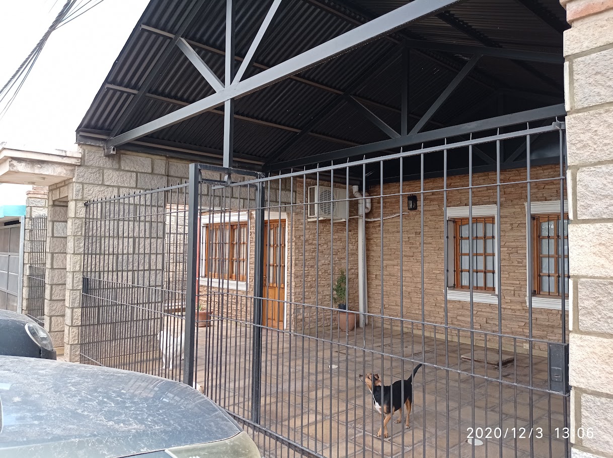 Fachada principal de la casa